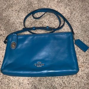 Coach crossbody pocketbook